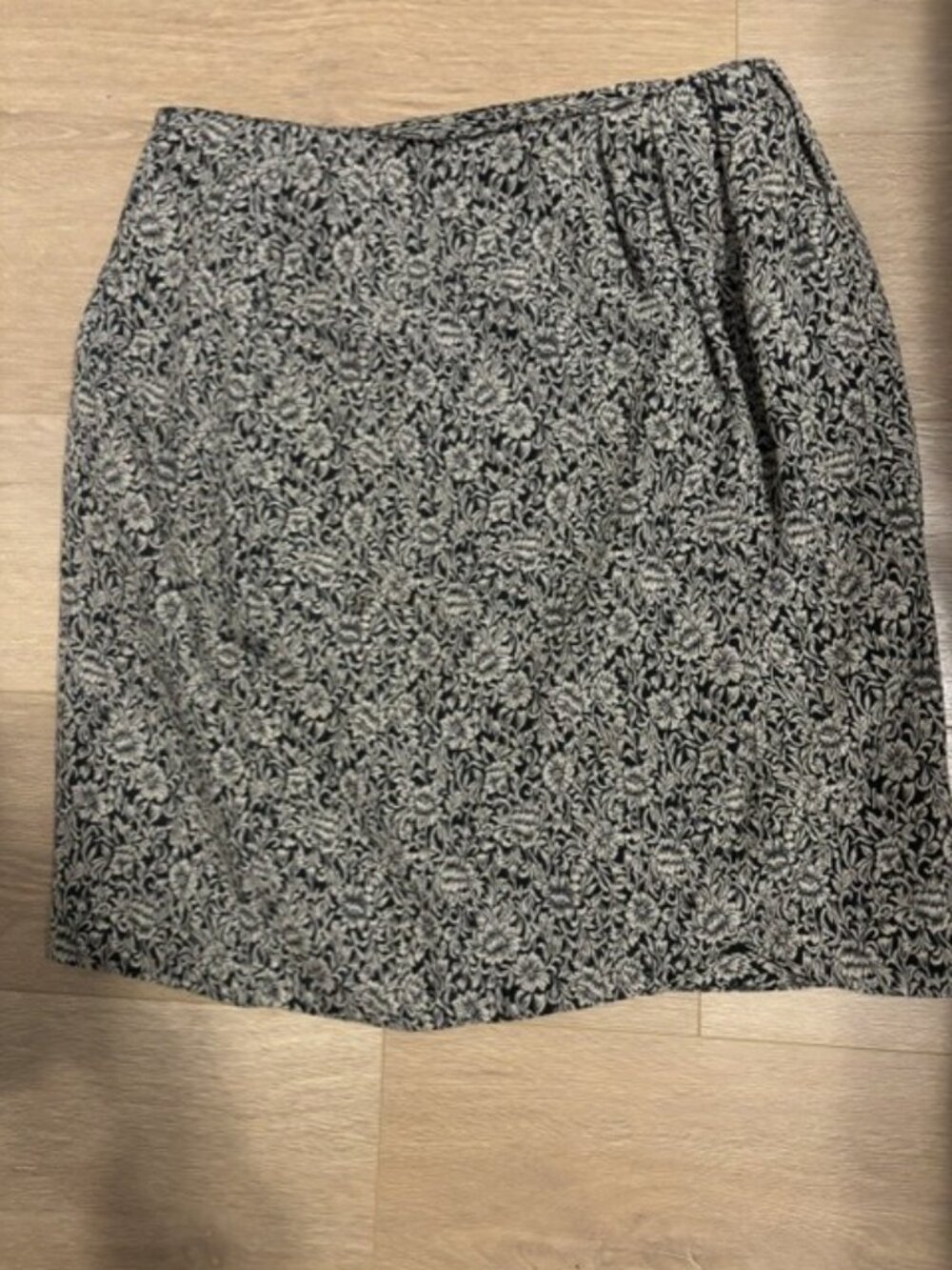 Vintage Tristan & Iseut Sarong Wrap Skirt – Made in Canada – Black & Cream